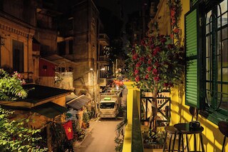 CozyPosy Premier Apartment