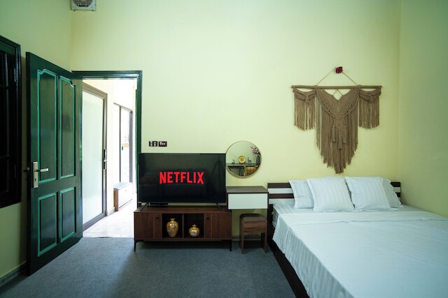 CozyPosy Premier Apartment