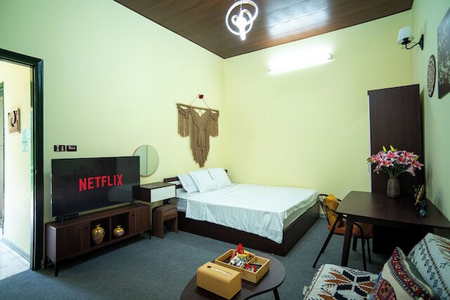 CozyPosy Premier Apartment