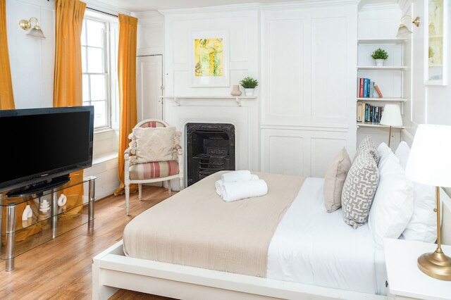 スペーシャス 3ベッドルーム 2バスルーム フラット イン セントラル ソーホー