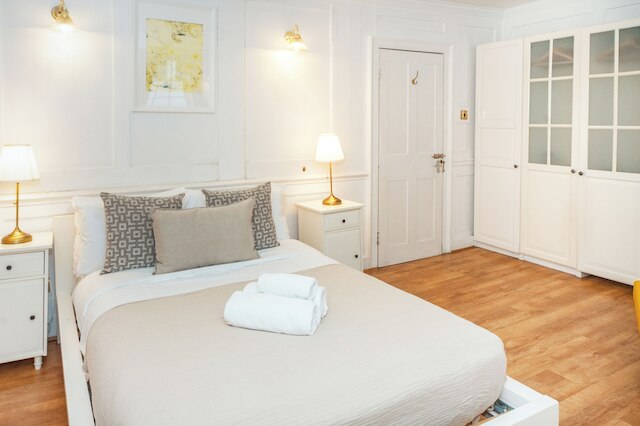 スペーシャス 3ベッドルーム 2バスルーム フラット イン セントラル ソーホー