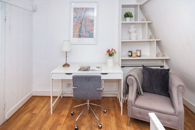 スペーシャス 3ベッドルーム 2バスルーム フラット イン セントラル ソーホー