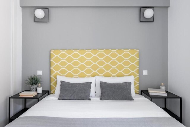 クール アパートメンツ バイ オララ ホームズ