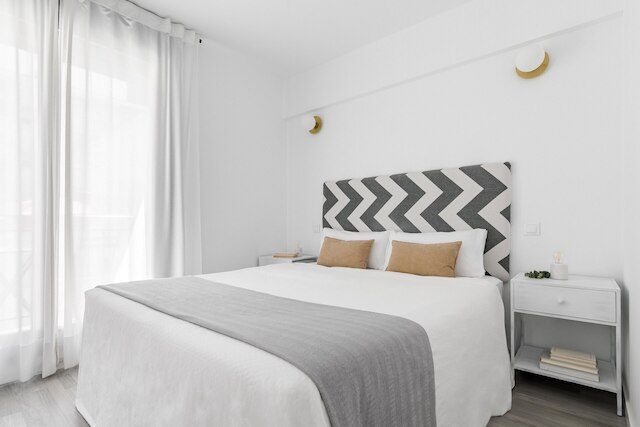 クール アパートメンツ バイ オララ ホームズ