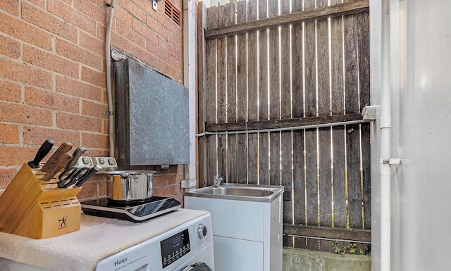 メタワイズビーエヌビー スタジオ ニア ユニ ブロードウェイ トランスポート