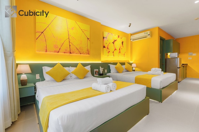 Cubicity Metro House