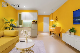 Cubicity Metro House