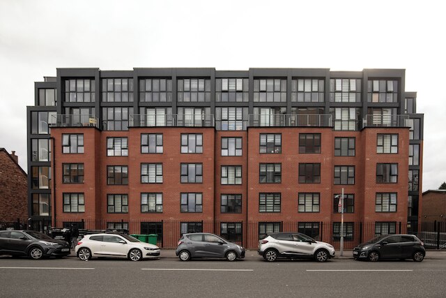 スチューデント オンリー タットン ハウス