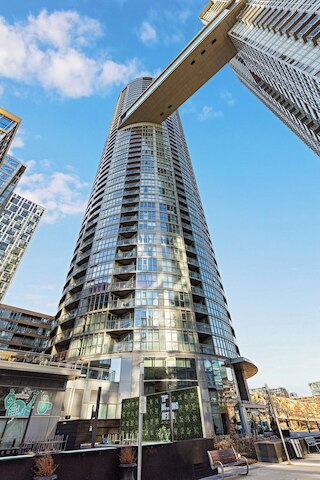 Toronto Harbour Suites