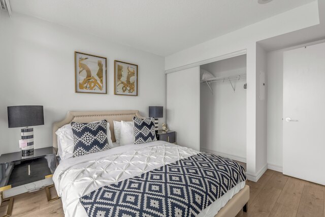 Toronto Harbour Suites