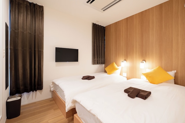 ZONE SHINSAIBASHI WEST