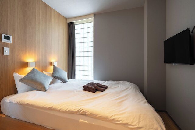 ZONE SHINSAIBASHI WEST