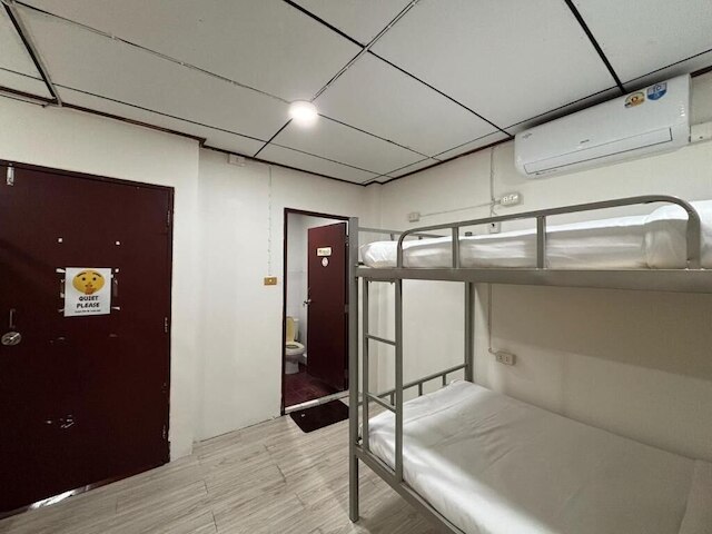 オチャティ ホステル