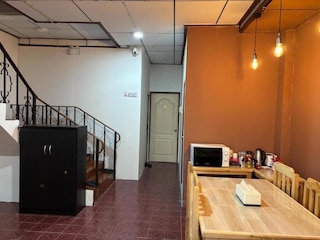 オチャティ ホステル