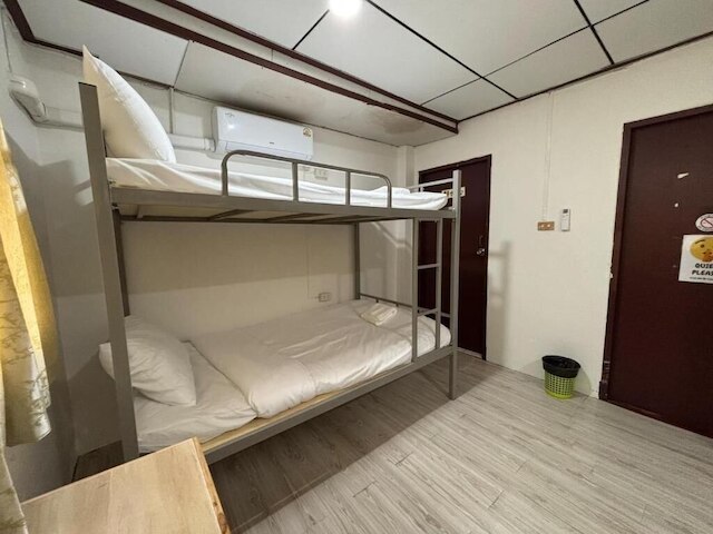 オチャティ ホステル