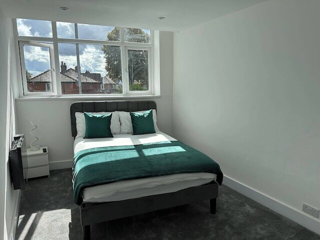 6 Guests/free Parking/old Trafford/20min City