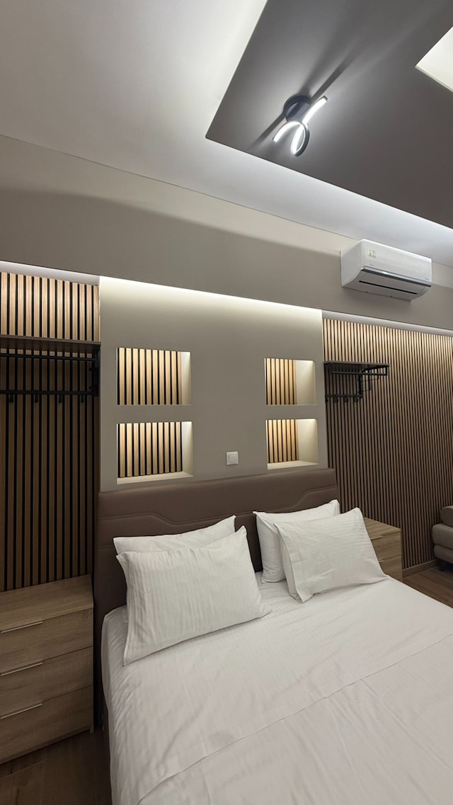 モナスティラキ 110 スーパーホスト ハブ