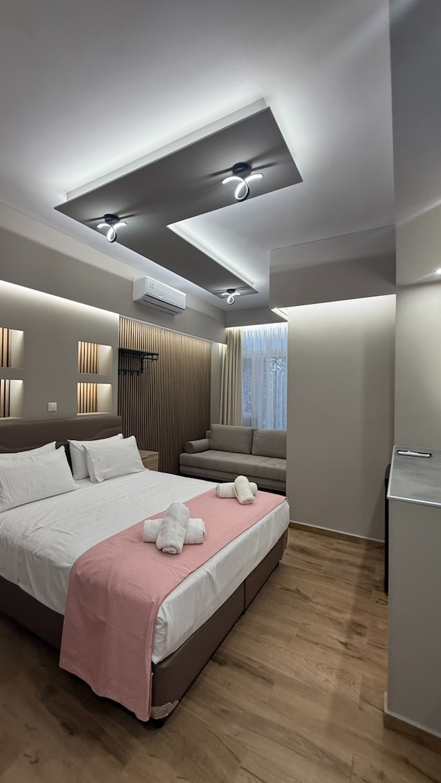 モナスティラキ 110 スーパーホスト ハブ