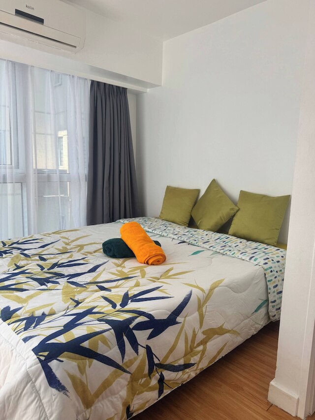 BGC Cheap Condo in BGC 5thavenue -23rd Street