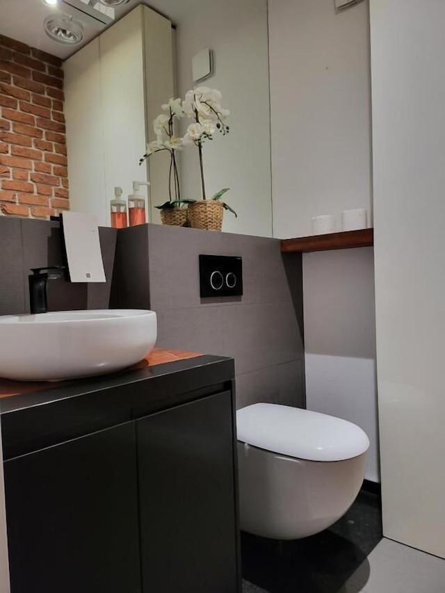 アンバー ホステル スラク