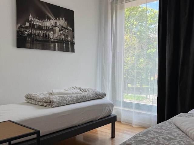 アンバー ホステル スラク