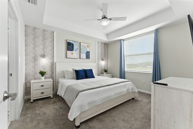 ストーリー レイク コンドス バイ UNE ホームズ