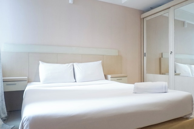 Best Price Studio Near Petra University At High Point Serviced Apartment