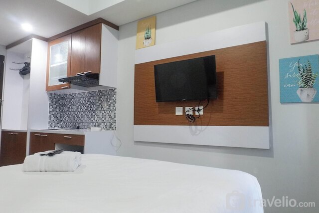 Scenic Modern Studio Room At Tamansari Papilio Apartment