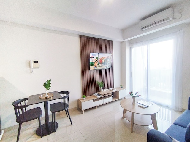 Simple 1Br Near Mall At Grand Sungkono Lagoon Apartment