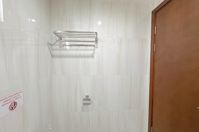 3Br Near Mall At Grand Sungkono Lagoon Apartment