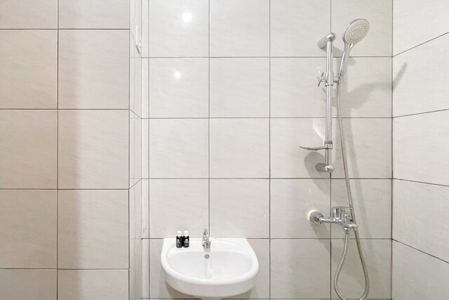 Studio (No Kitchen) Apartment At Bandaraya - Tallasa City Makassar Near Unhas