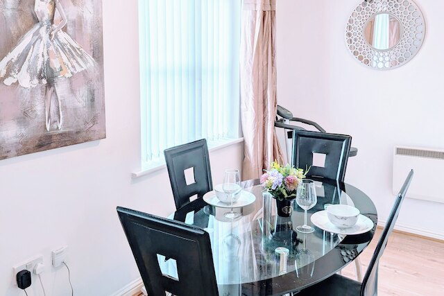 2ベッド - スリープス 4 - フリー パーキング - 5 ミン トゥ センター