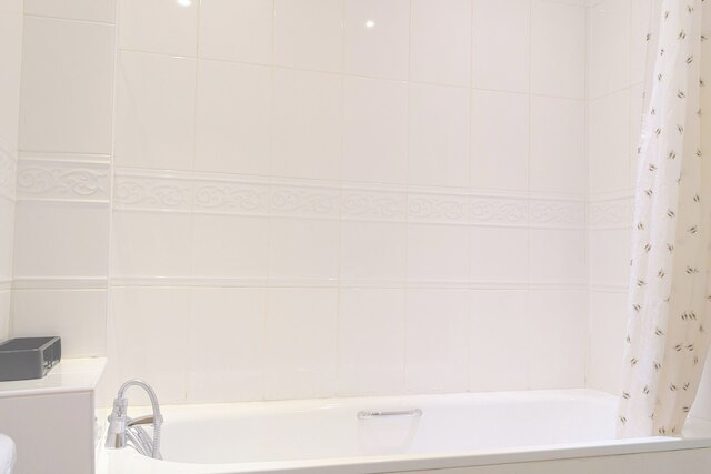 2ベッド - スリープス 4 - フリー パーキング - 5 ミン トゥ センター