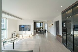 Book and Bed-Lujiabang