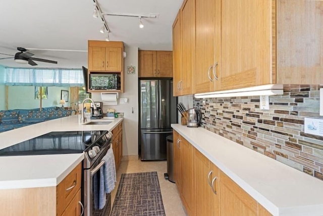 カマオレ ナル #202 2 ベッドルーム コンド