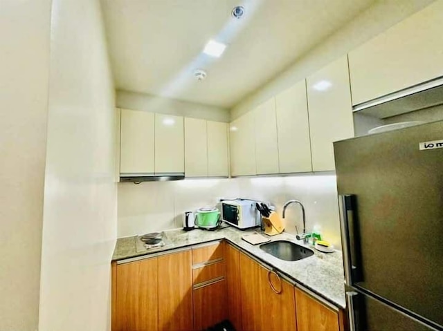 1br condo at mactan near the baech
