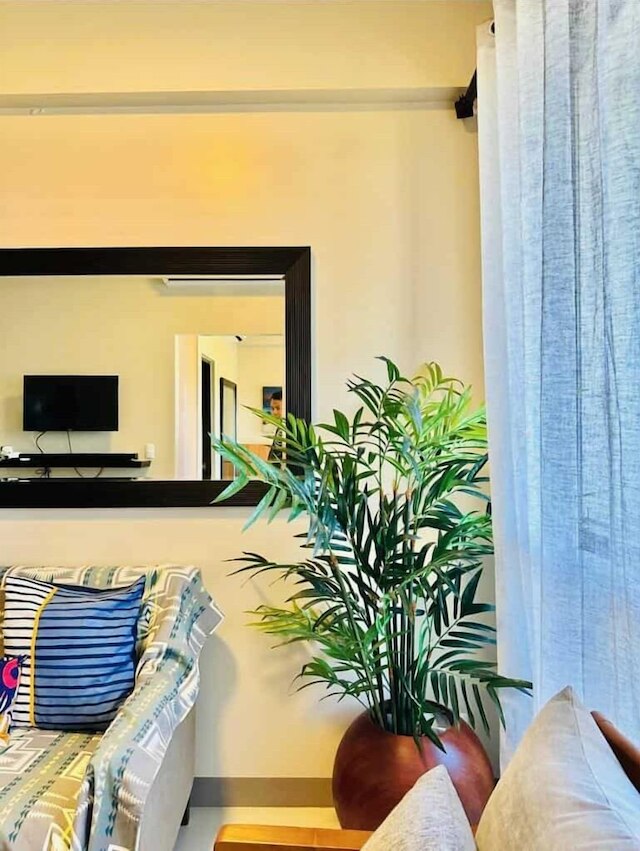 1br condo at mactan near the baech