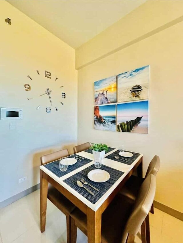 1br condo at mactan near the baech