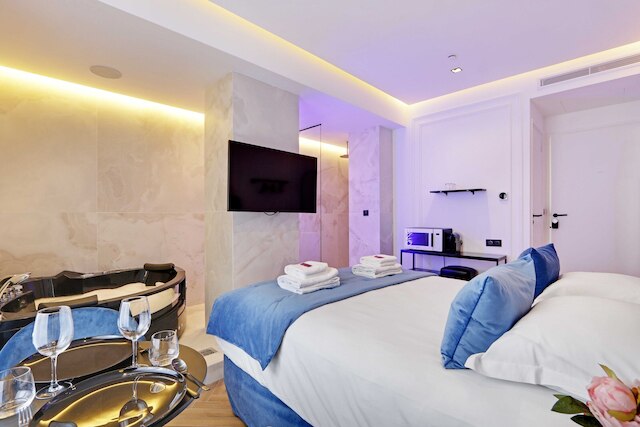 スイート ウィズ エアコンディショナー アンド ジャグジー ボーボーグ ル マレ