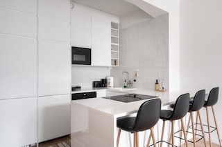 Modern Top-Floor Apt. in Helsinki