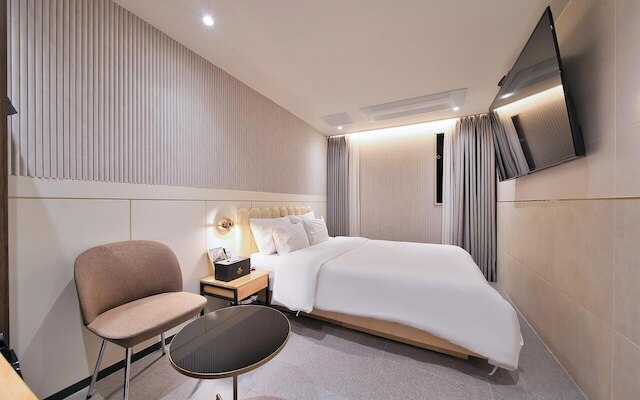 Suwon Hound Hotel