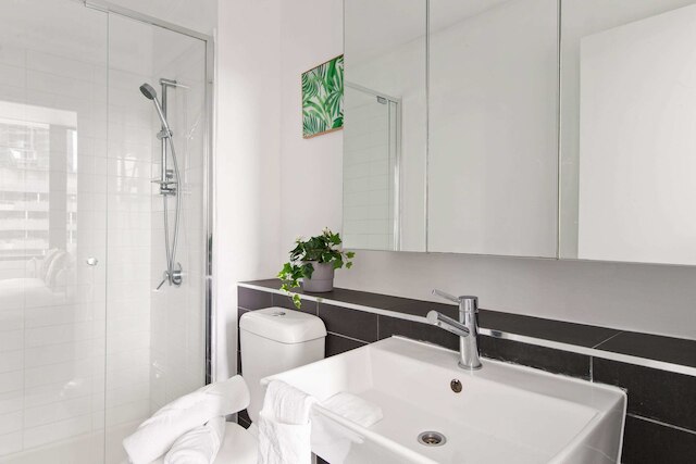 A Cozy 2BR Apt Next to Southern Cross Free Parking