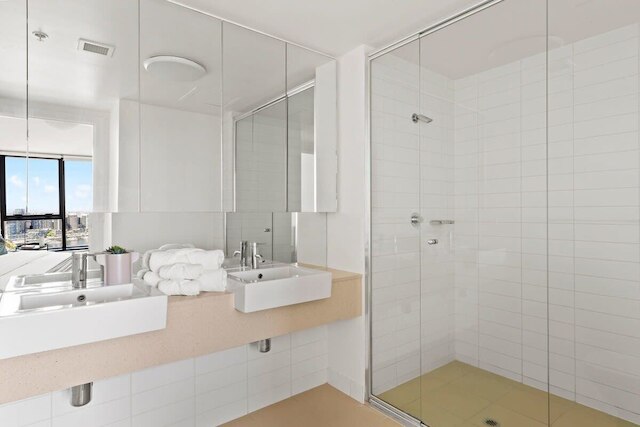 ア 2ベッドルーム アパートメント ウィズ アメイジング ハーバービューズ, フリー パーキング