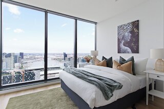 A Cozy 2BR Apt With Harbour Views, Free Parking