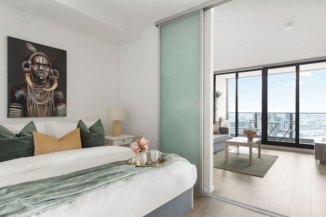 A Cozy 2BR Apt With Harbour Views, Free Parking