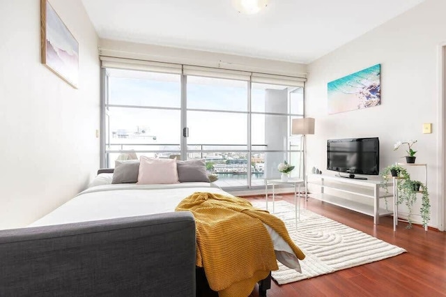 A Comfy & Spacious 2BR Apt Harbour View