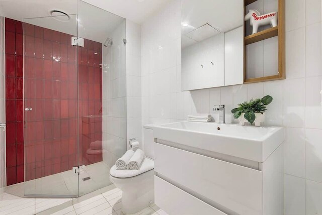 モダン & コージー 2ベッドルーム アパートメント クローズ トゥ メルボルン ユニ