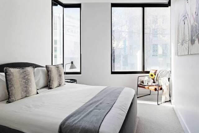 ア コージー 2ベッドルーム アパートメント ライト オン バズィング チャペル ストリート