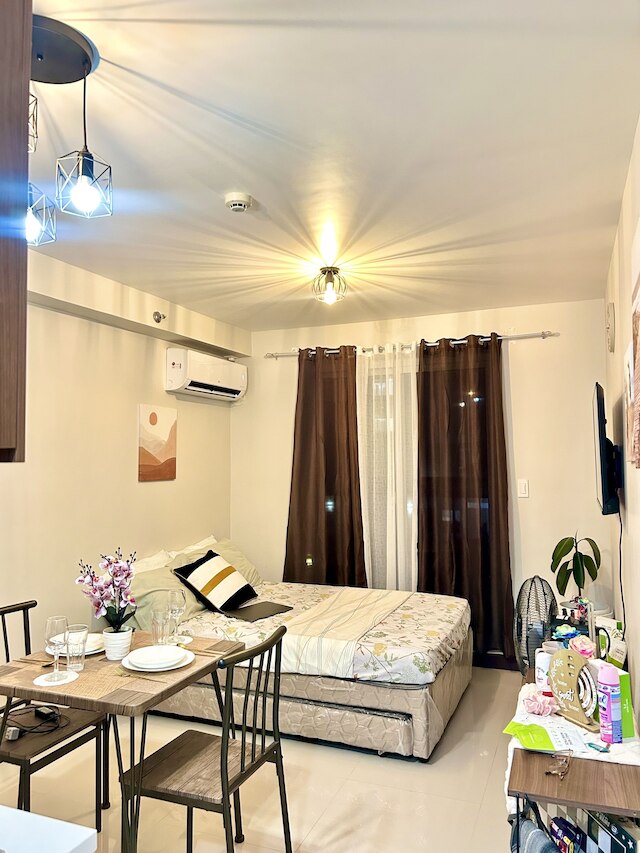 スタジオ リトリート ウィズ バルコニー アンド プール