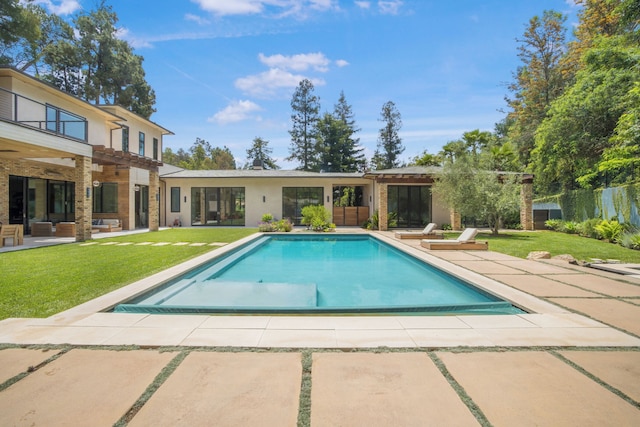 Bowmont - Resort-style Beverly Hills Escape w/ Pool, Garden and Privacy
